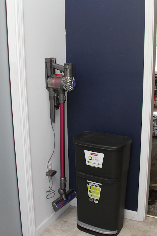 10 Things To Love About The Dyson DC59 MH From Best Buy DysonatBestBuy Just Short of Crazy