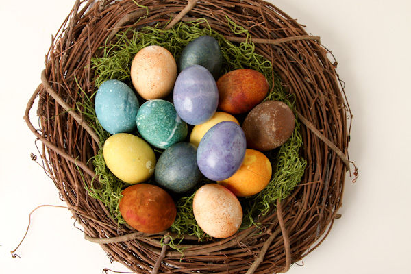 How To Make Natural Dyed Easter Eggs – Easy to Follow Directions