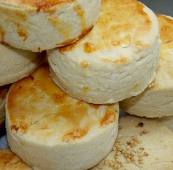 Spanish Crumble Cakes Recipe