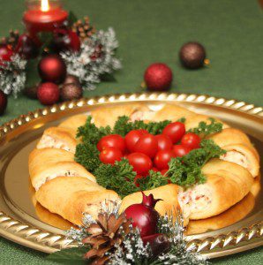 Christmas Wreath Crescent Rolls Appetizer Recipe