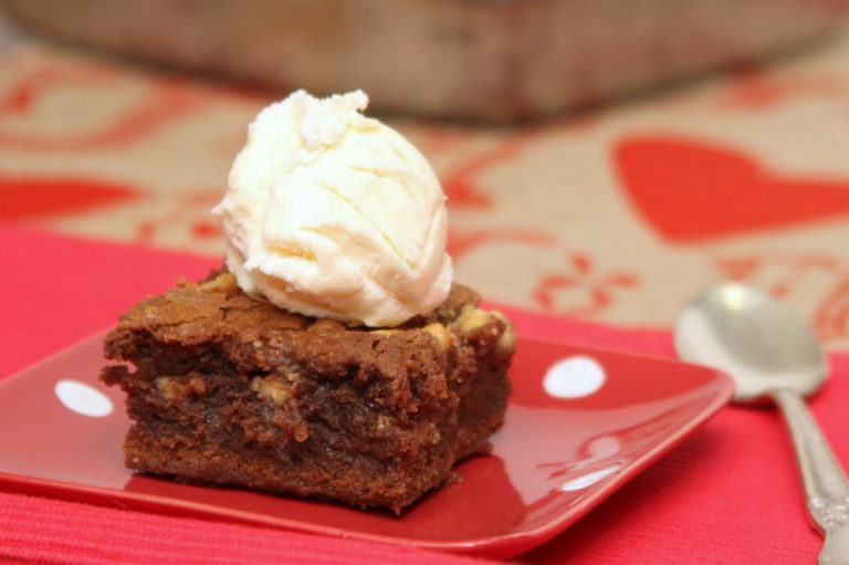 Tasty Vanilla Chip Brownies Recipe