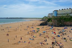 Best Places to Enjoy Hot Weather with the Family in the UK