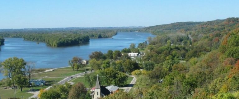 15 Great Reasons To Have A Fall Adventure in Alton IL