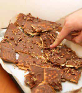 CARAMEL BRITTLE