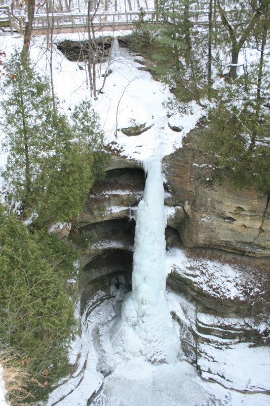 Winter Escape to Starved Rock Lodge, IL