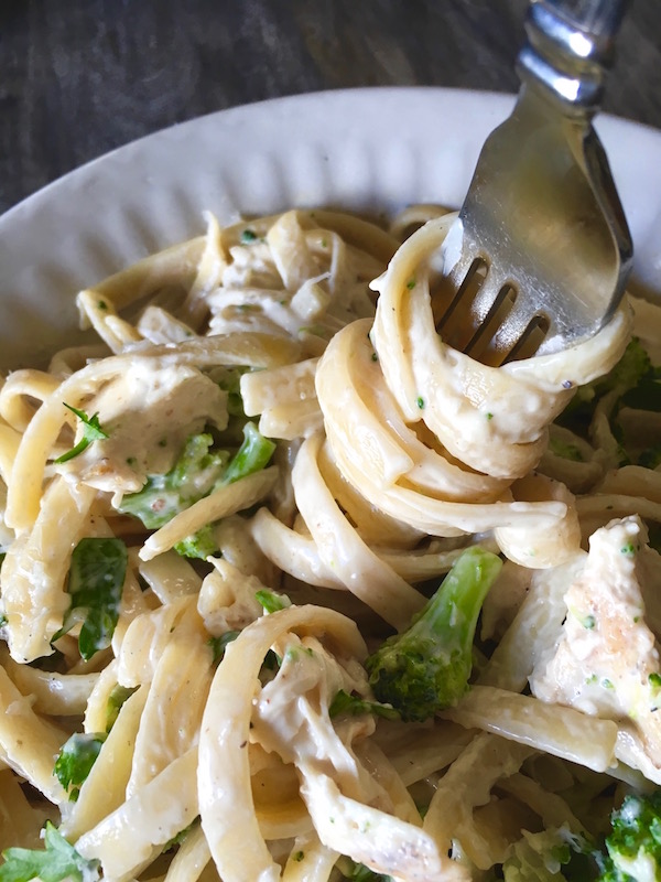 Creamy Chicken and Broccoli Alfredo Recipe