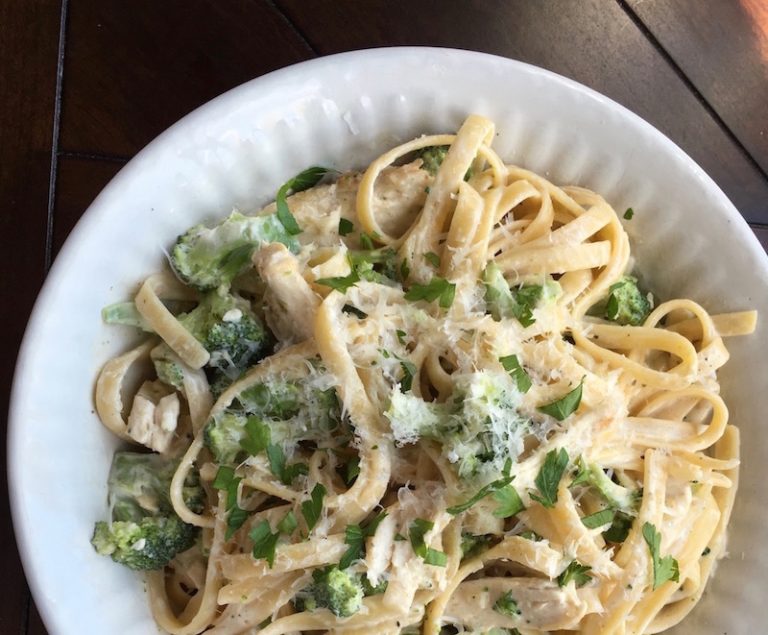 Creamy Chicken and Broccoli Alfredo Recipe