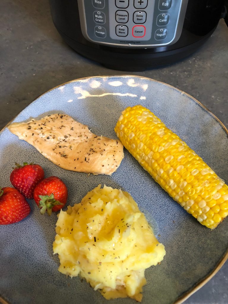 Mealthy Multipot makes a healthy, balanced lunch in 20 mintues. 20 minute melas.