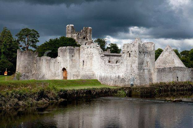 adare walking tours