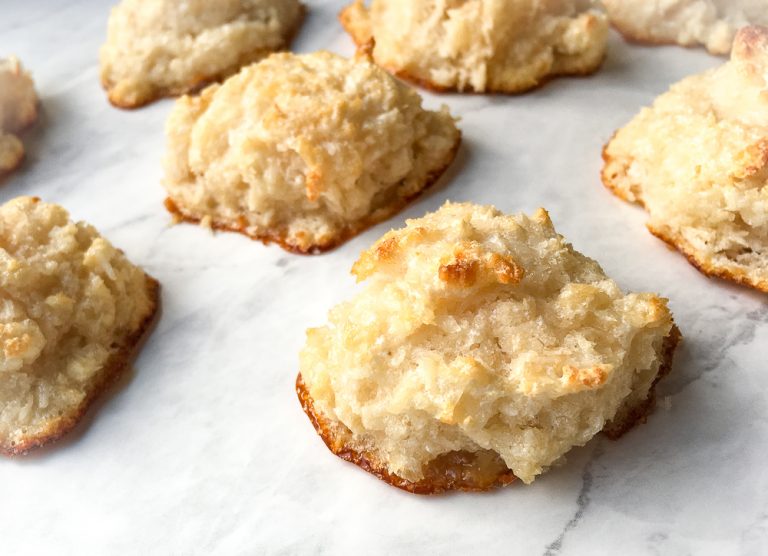 5-Ingredient Chewy Coconut Macaroons Recipe