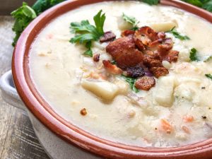 New England Clam Chowder Recipe – Perfect Winter Warm Up