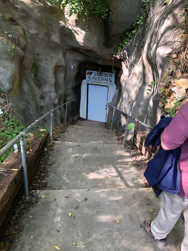 Lincoln Caverns