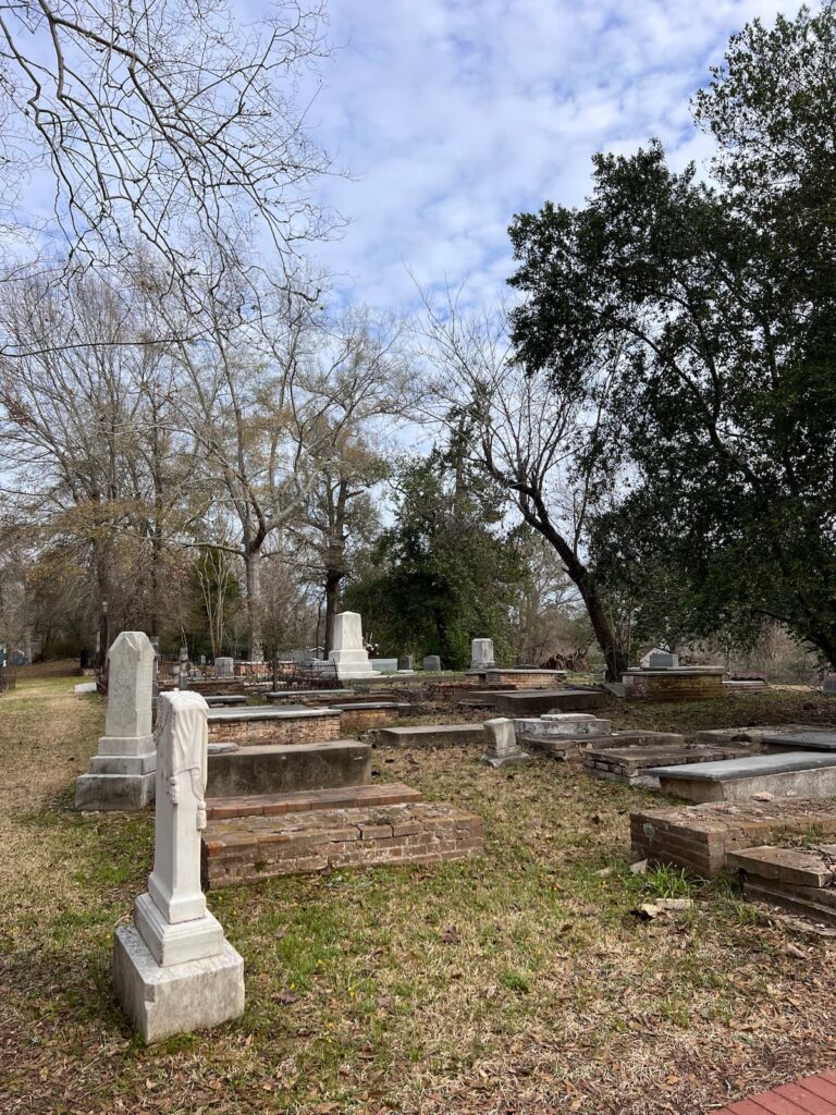 American Cemetery a Steel Magnolias filming location.