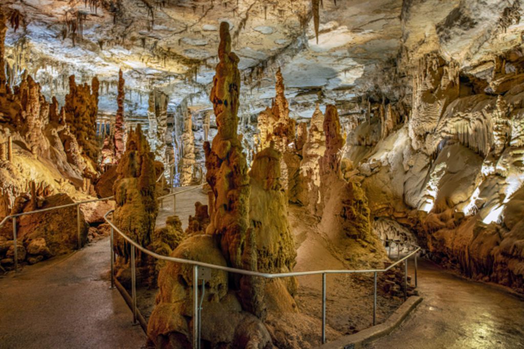 Cathedral Caverns (c)Scott Baker