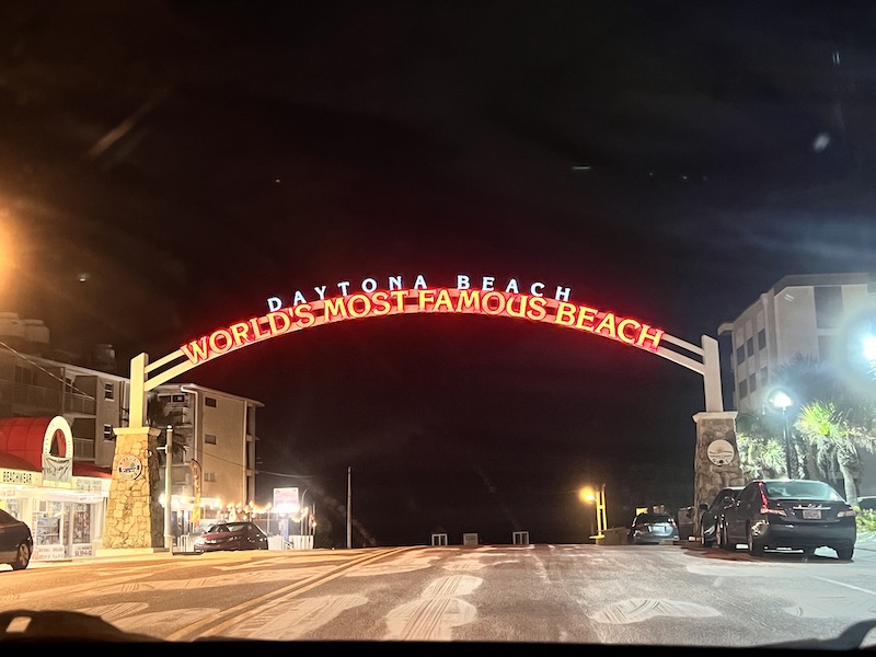 Daytona Beach sign at nights