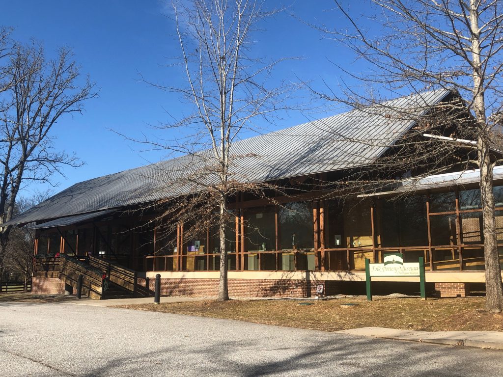 Photo of the Folk Art Pottery Museum building.