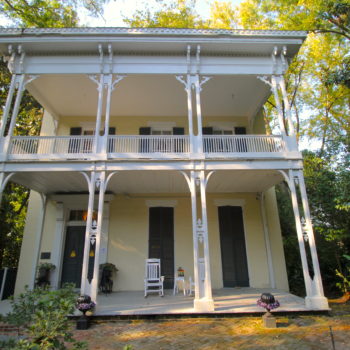Front of McRaven House