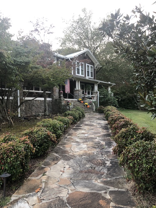 Front walkway Mentone Inn