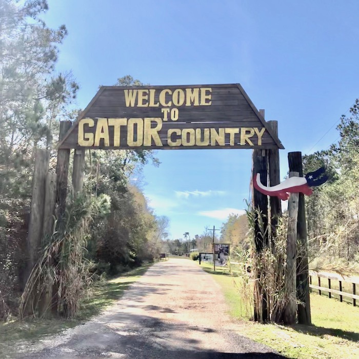 welcome to gator country sign