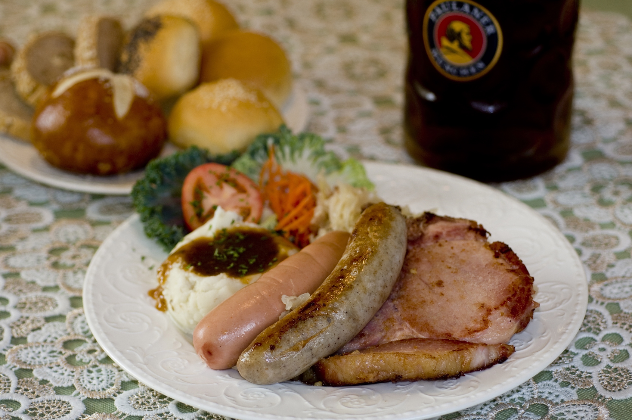 German-cuisine-in-Alpine-Helen