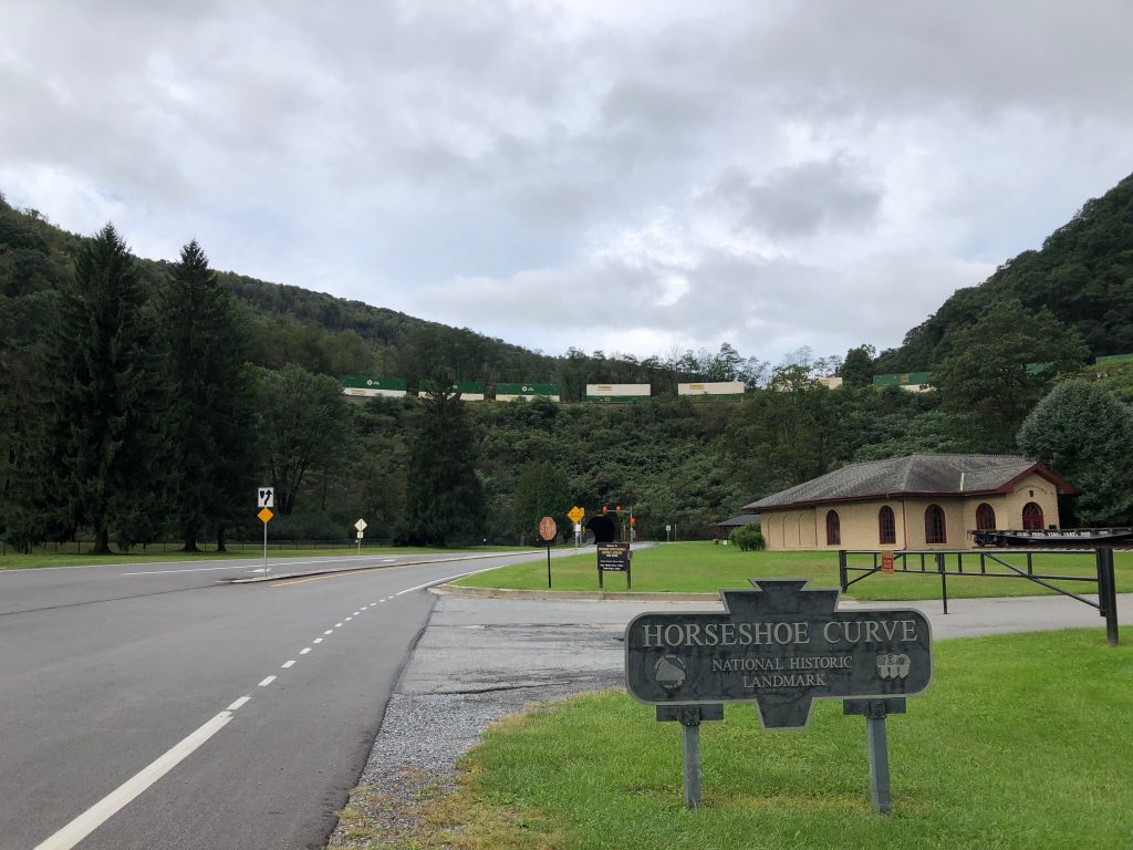 horseshoe curve 