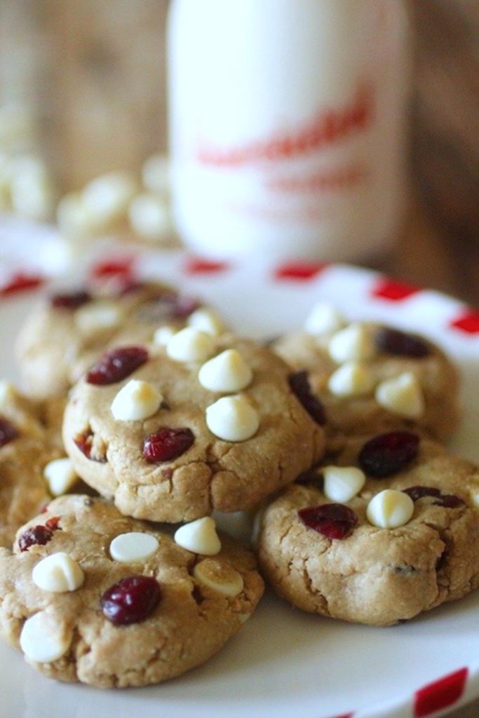 White chocolate cranberry cookies