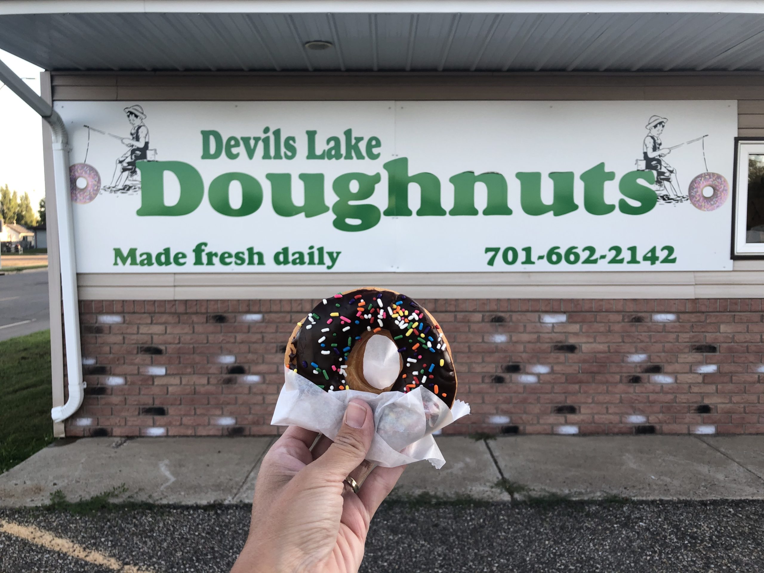 devils lake doughnuts