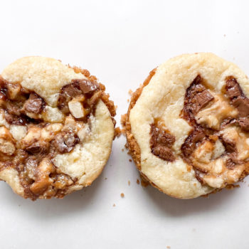snickers mini cheesecake