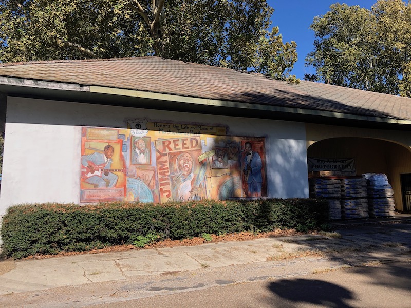 james mathis reed mural in leland ms