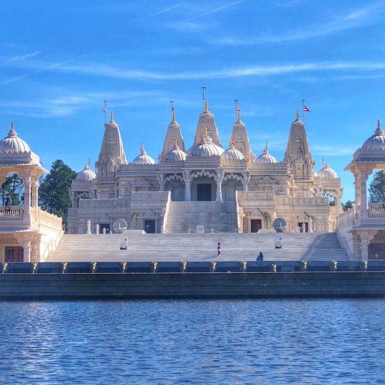 Find Your Inner Peace at BAPS Shri Swaminarayan Mandir