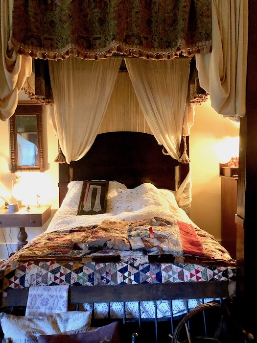 Mary Elizabeths Bed