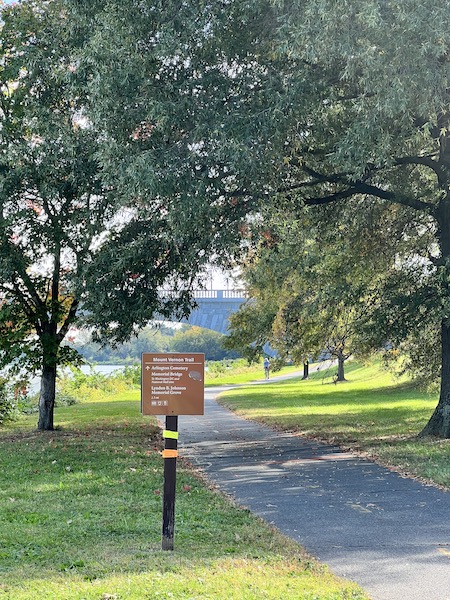 Mount Vernon Trail_1