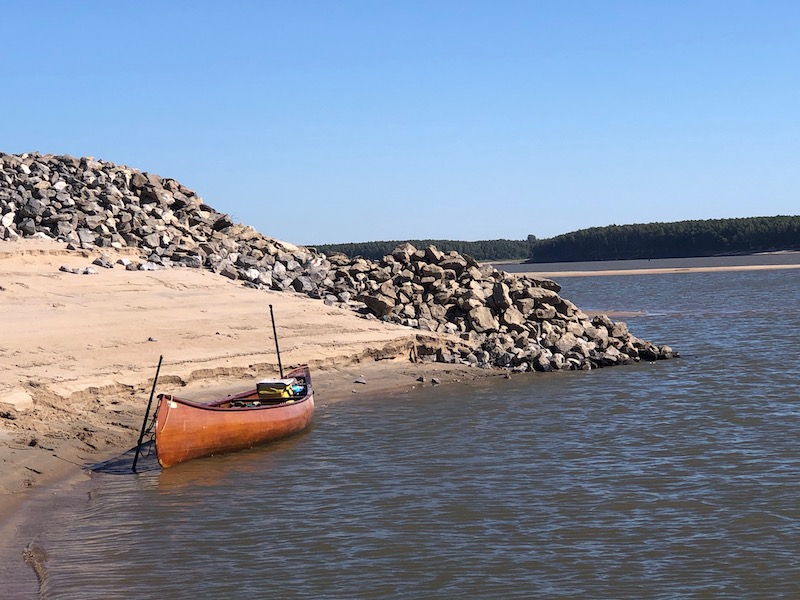 Park quapaw canoe on the mississippi river