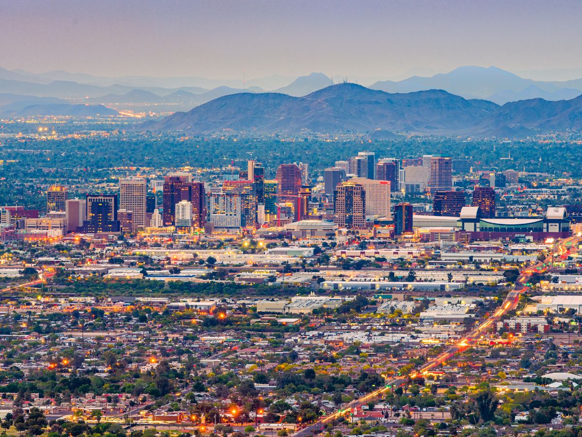 Phoenix Cityscape-spring vacation destination.