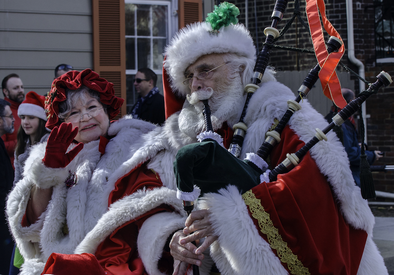 Santa Playing the Bagpipes