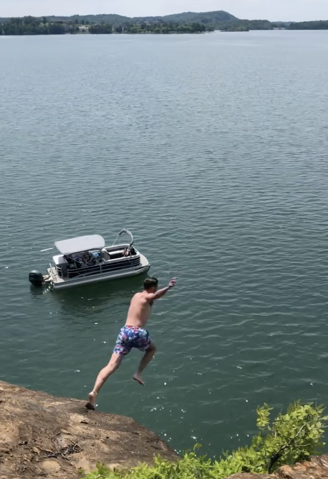 jumping off cliffs along east lakeshore trail in loudon county tn