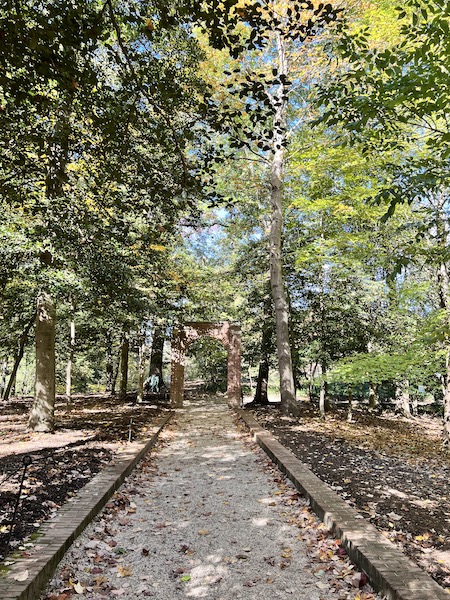 Slave cemetery at Mount Vernon
