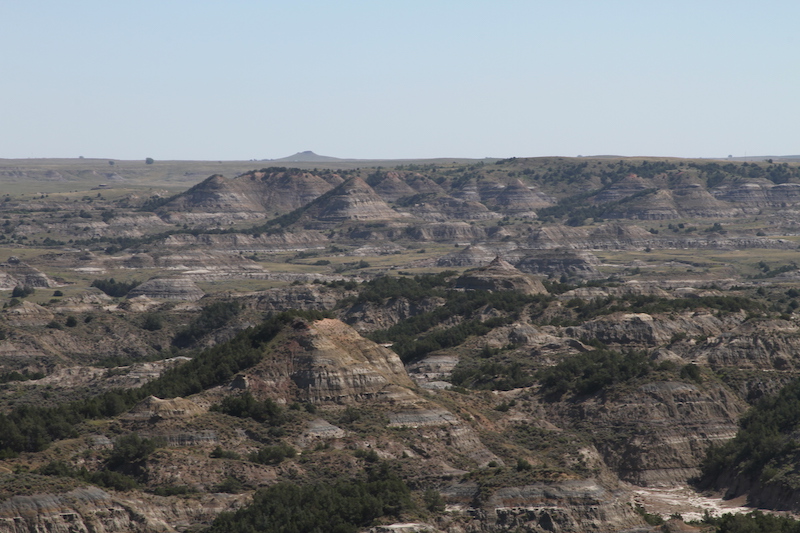 endless views from the boicourt trail at theodore roosevelt national park