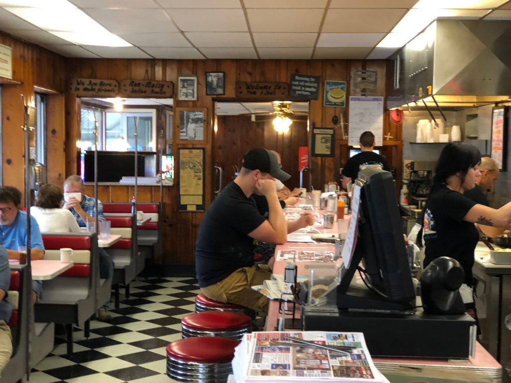 Tom and Joe's Diner