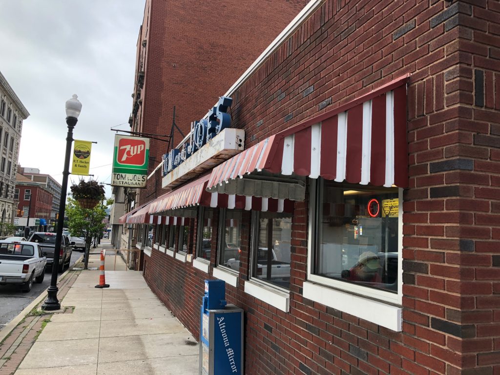 Tom and Joe's Diner