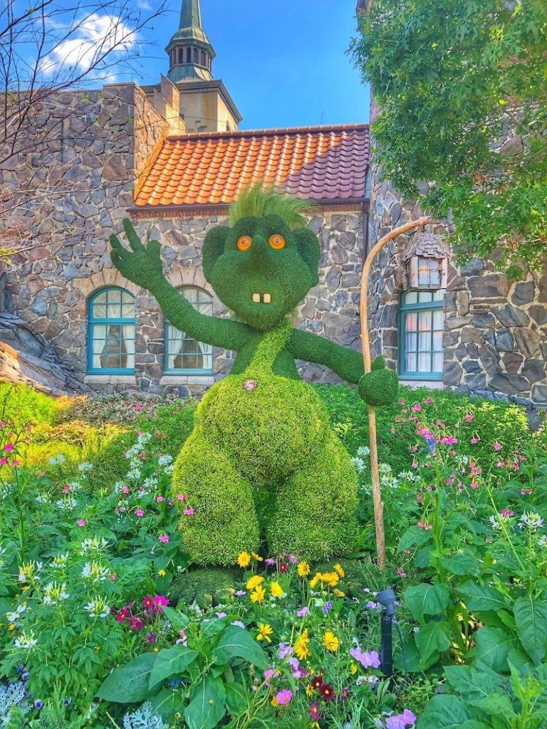 Topiary Disney Flowers Epcot Troll