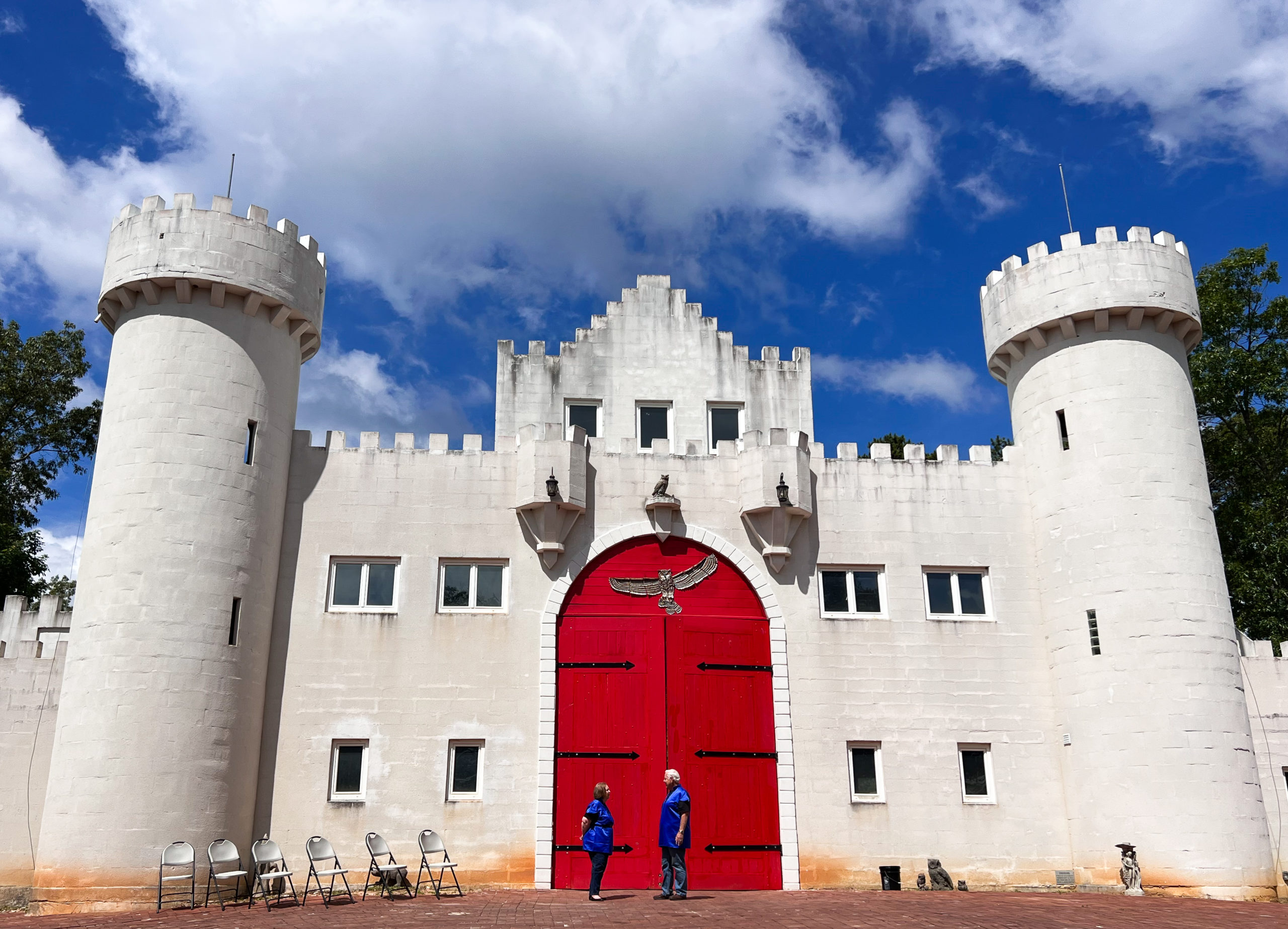 Outside the wall of Uhuburg Castle