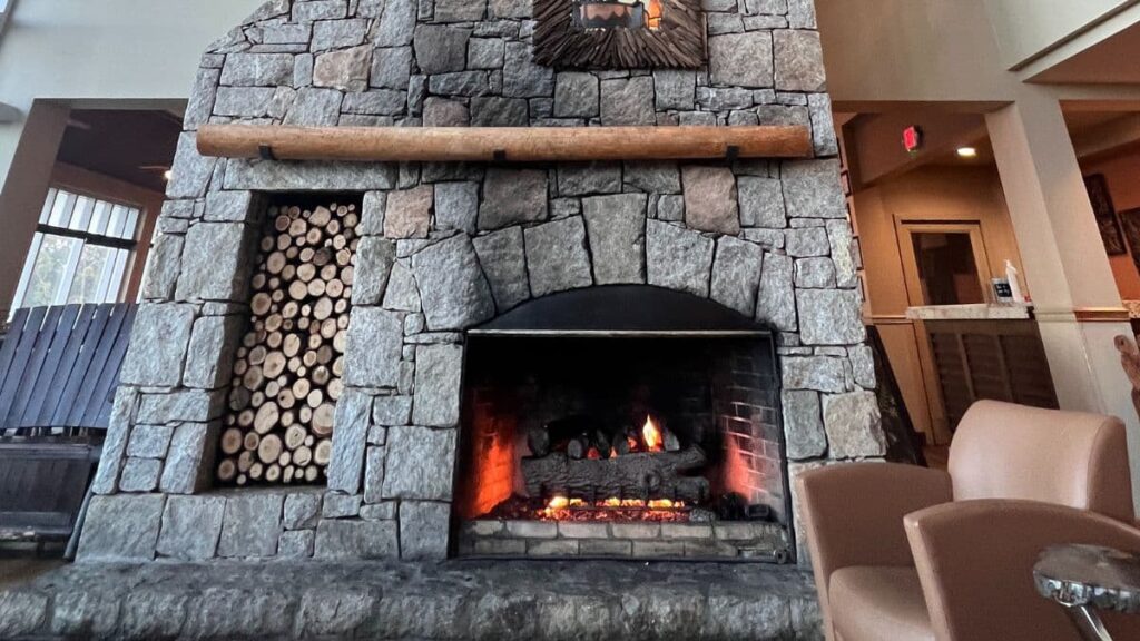 amicalola falls state park resort lodge fireplace.