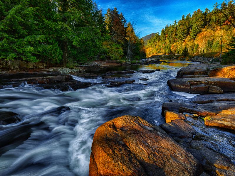 monument falls